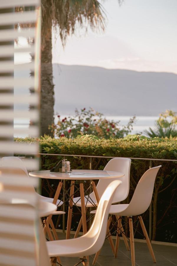 Calma Beach Hotel Ставрос Екстериор снимка