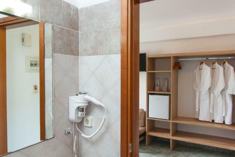 Calma Beach Hotel Ставрос Екстериор снимка